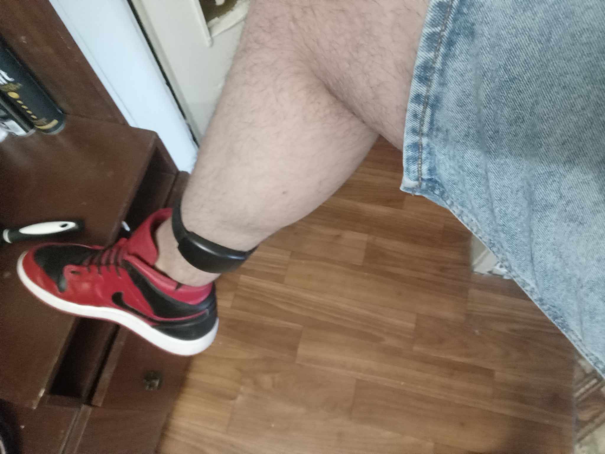 Ixs07mUJz2O3lGxN.jpg
